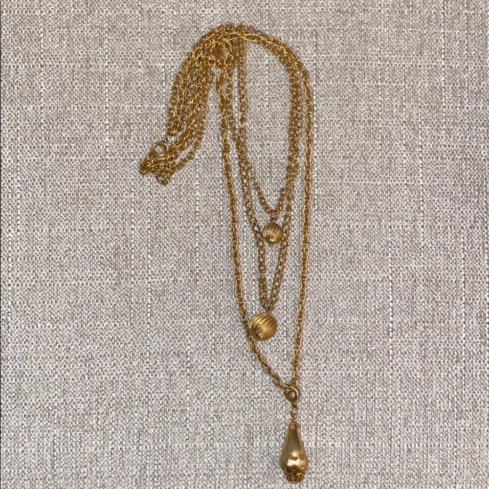 Gold tone necklace